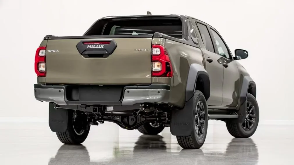 The Toyota Hilux gets . . . gasp . . . rear disc brakes